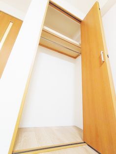 アーデン新大阪のクローゼットタイプ収納