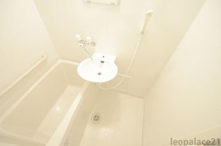 レオパレスHAYAの洗面台