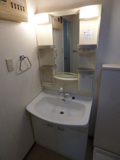 グランドソレーユのシャワー付き洗面台
