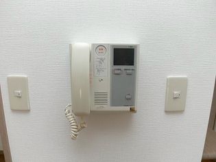 グラヴィス平尾のモニターフォン付きで女性の方でも安心です♪