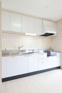 UR横尾の収納充実のキッチンです