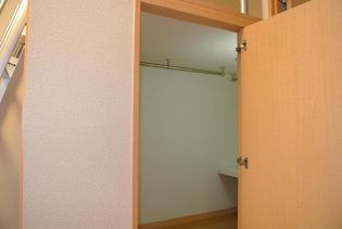 レオパレスビハイントロンチーノの収納