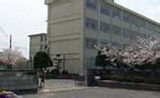 加古川市立平岡中学校(中学校)まで999m