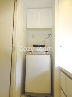 アパートメンツ江坂の洗濯機付き(家具家電の内容は、各部屋で異なる場合もあります。