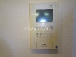アパートメンツ江坂のモニター付インターホンなので安心