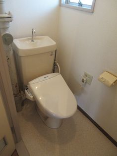 グリーンハイツ津島の洗浄付きトイレ