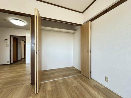 サンタウン篭山の画像