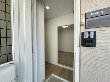 ホワイエはせがわの画像