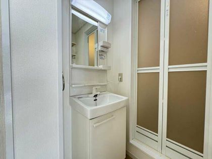 ホワイエはせがわの画像