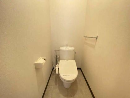 パークハイム末広のシャワートイレも完備