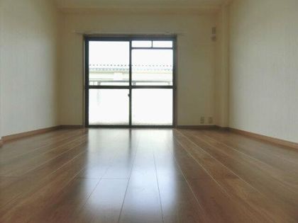 ラ・グレース金剛の画像