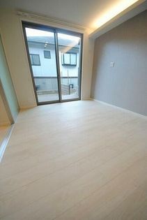 シャーメゾン岩倉南の写真は101号室