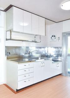 コンパクトで使い勝手の良いキッチン