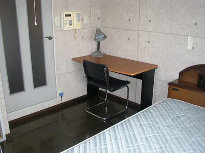 大阪府大阪市東淀川区東中島1丁目の賃貸マンションのモデルルームです。家具付物件ではございません。