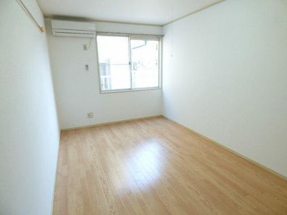 ウイングコートの明るいお部屋です