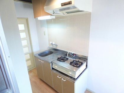 ウイングコートの2口ガスコンロ設置可能のキッチンです