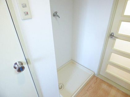 ウイングコートの室内洗濯機置き場です