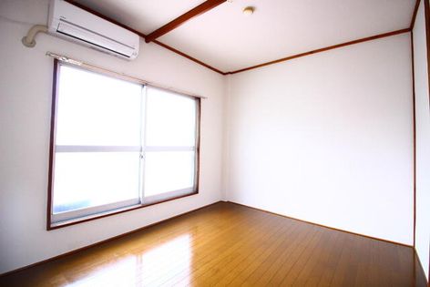 関山ビルの画像