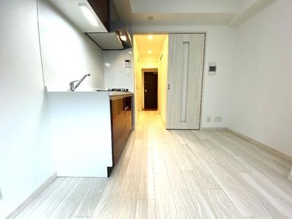 ORSUS新大阪の使い勝手の良いリビングです。