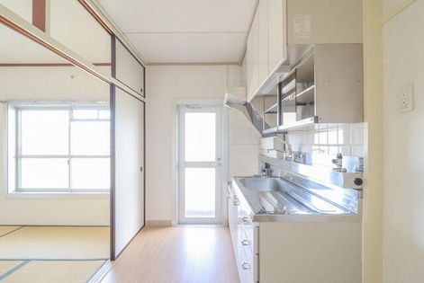 UR明石舞子のふすまを開けて広くお使いいただけます