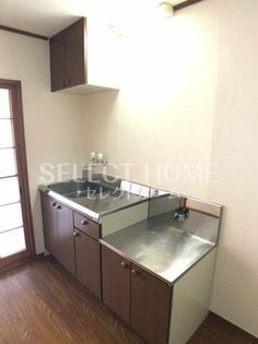 コーポラス山田のコンパクトなキッチンで掃除もラクラク