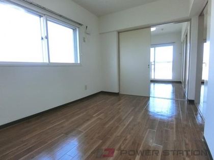 ロイヤルパレス23の画像