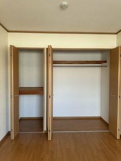 リバーウエスト壱番館・弐番館の画像