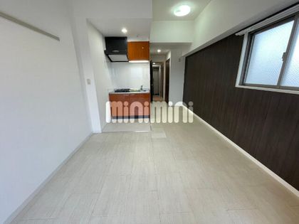 二口コンロ付の対面キッチンです