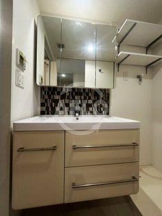 セレニテフラン谷町四丁目のセレニテフラン谷町四丁目 洗面台