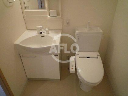 ルクレ難波のCASSIA難波(カッシア難波) トイレ