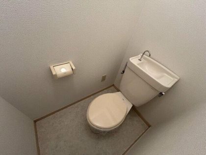グランメゾン金城の写真は類似です。