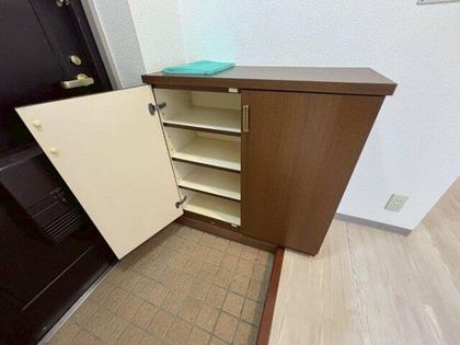 第2エンゼルビルの下駄箱