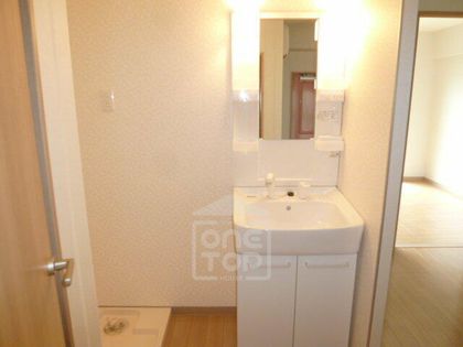 松林マンションの洗面台