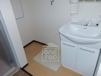 松林マンションの洗面台