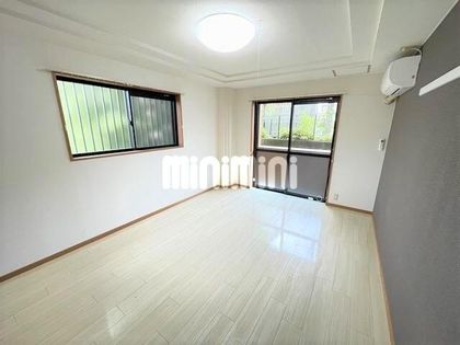 フルールムーランの画像