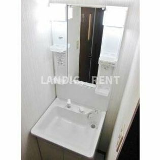 グローリー平尾の画像