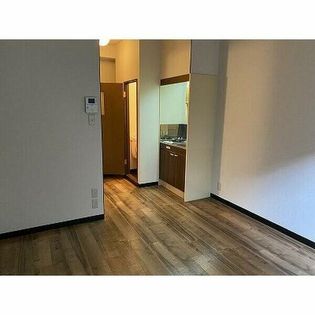 グローリー平尾の画像