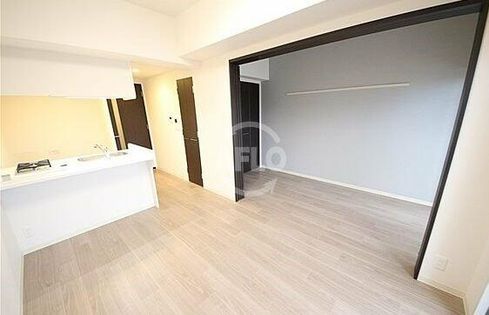 プレサンス難波インフィニティのプレサンス難波インフィニティ 洋室