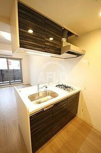 プレサンス難波インフィニティのプレサンス難波インフィニティ キッチン