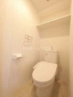 オークスクエア吹上の温水洗浄便座付トイレ