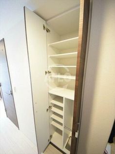 ミラージュパレス上本町のミラージュパレス上本町 シューズボックス