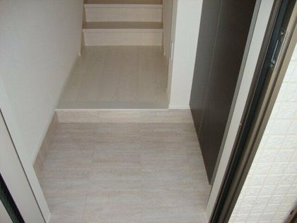 ローズテラスの玄関