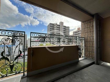 Win Road EsakaのWin Road Esaka バルコニー