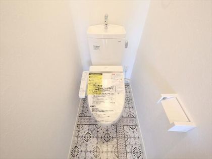 Lien(リアン)の温水洗浄暖房便座付トイレ