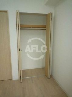 ルクレ難波のCASSIA難波(カッシア難波) クローゼット