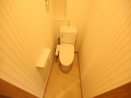 インペリアル南大高の温水洗浄暖房便座付トイレ