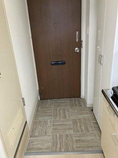 全国ビルニューオリンピアの玄関