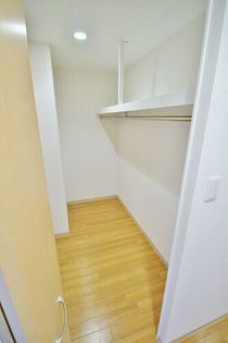 EXCEL COURT 二色の浜のウォークインクローゼット