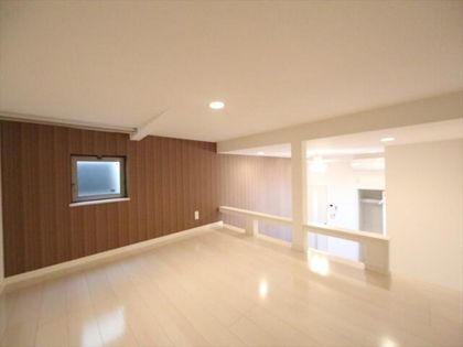 サンブラスハイム大曽根の上階ロフト5.4帖(収納としてもお部屋としても使えます)