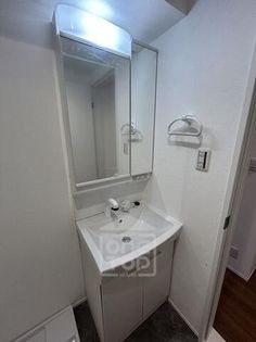 キャルムコート高槻富田の洗面台